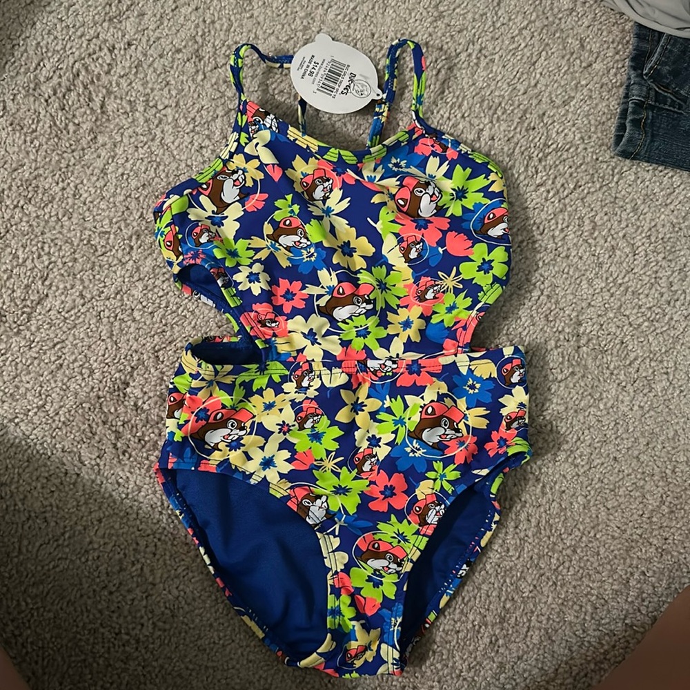 Buc-ee’s girls swimsuit